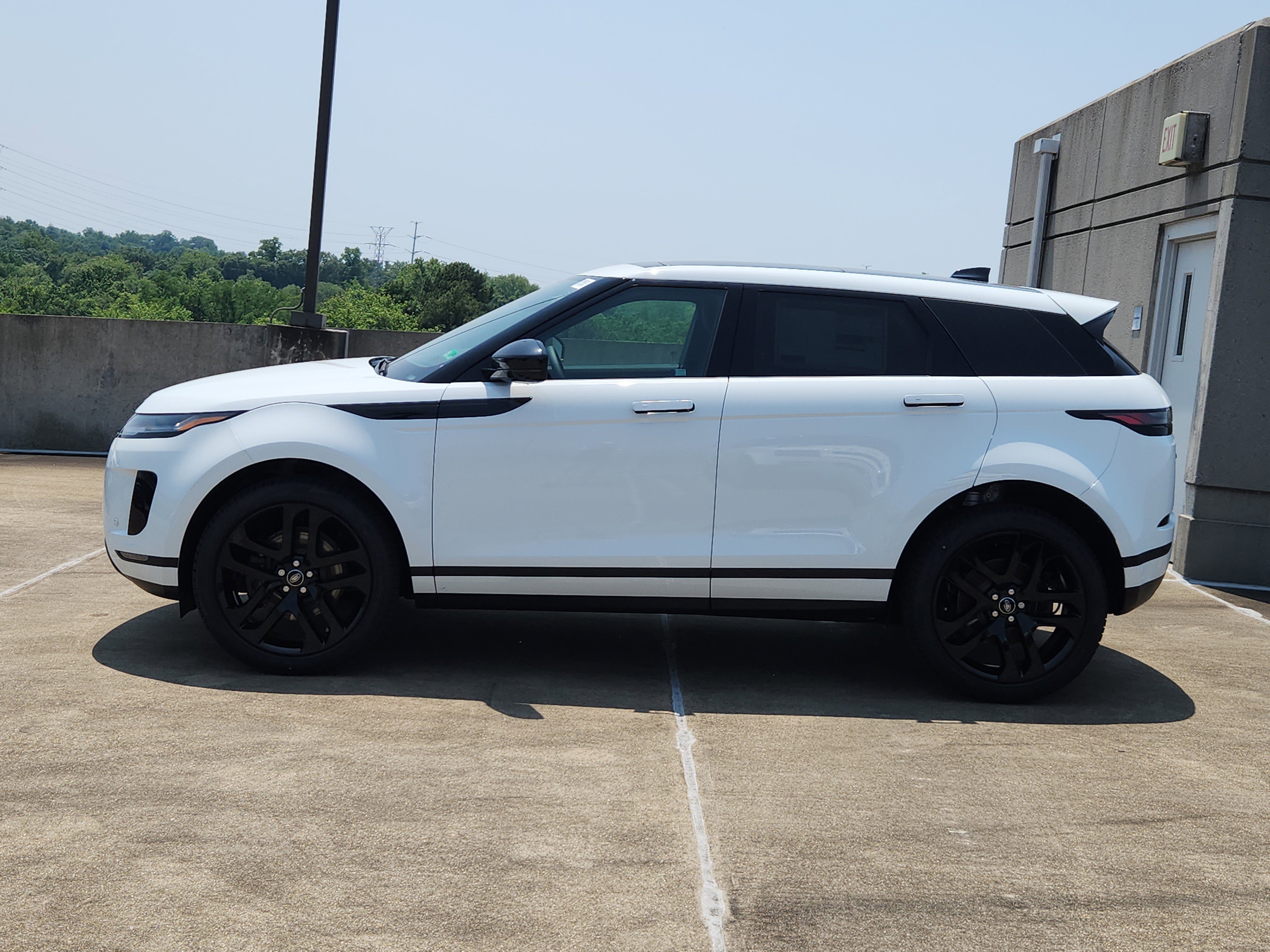 New 2026 Land Rover Range Rover Evoque S image 6