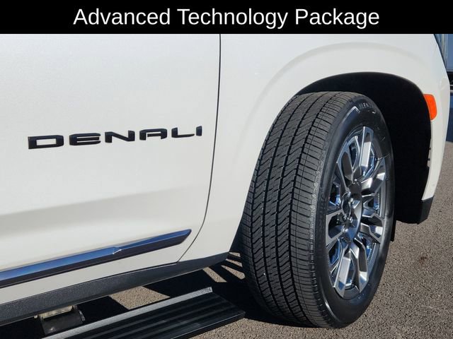 Used 2023 GMC Yukon Denali Ultimate w/ LPO, Floor Liner Package image 18