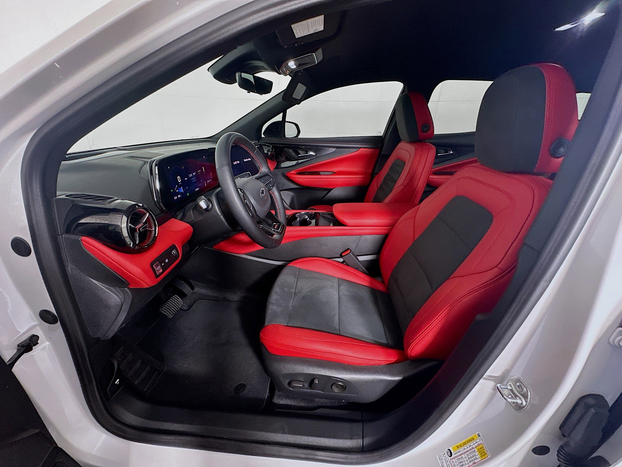 Used 2024 Chevrolet Blazer EV RS AWD/4WD image 13