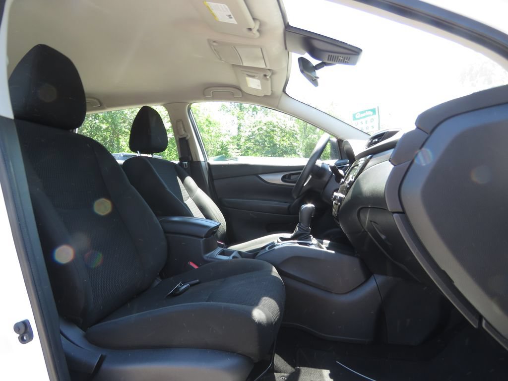 Used 2021 Nissan Rogue Sport S AWD/4WD image 13