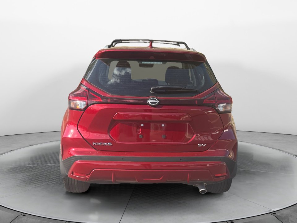 Used 2022 Nissan Kicks SV w/ Interior Electronics Package FWD image 6