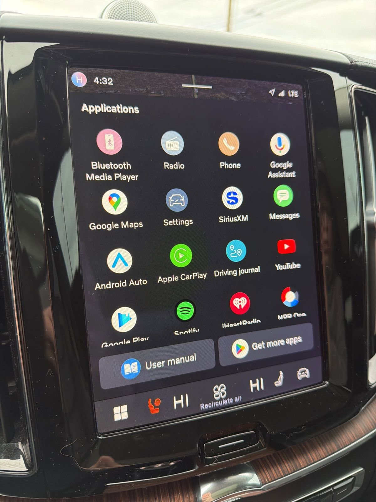 Used 2023 Volvo XC60 B5 Ultimate image 27