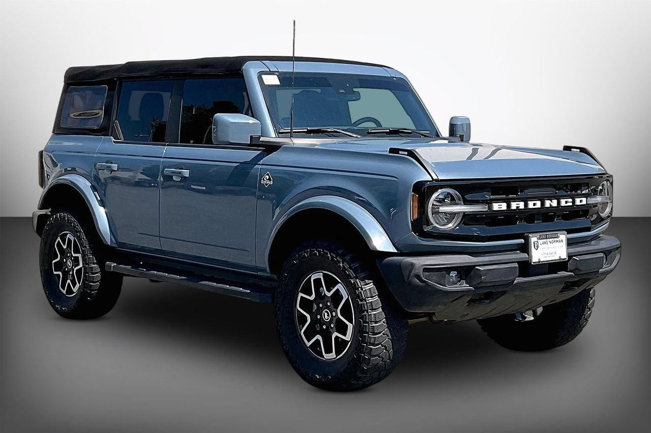 Used 2023 Ford Bronco Outer Banks AWD/4WD image 1