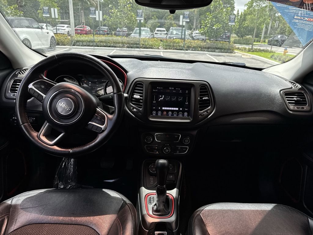 Used 2020 Jeep Compass Trailhawk AWD/4WD image 14