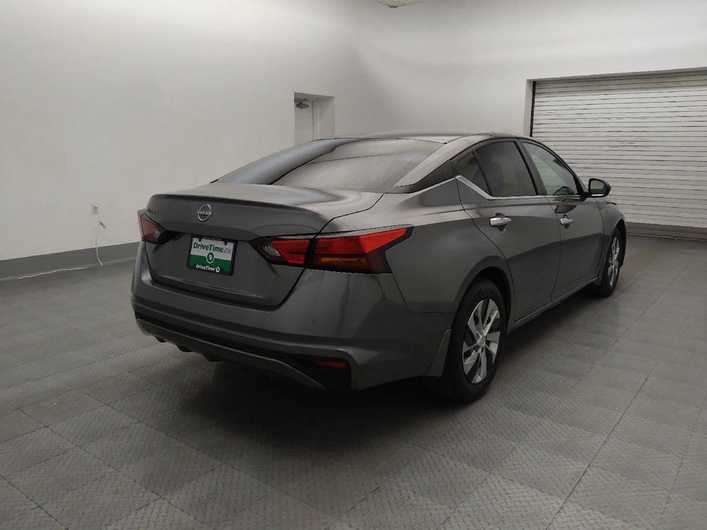 Used 2024 Nissan Altima 2.5 S FWD image 9