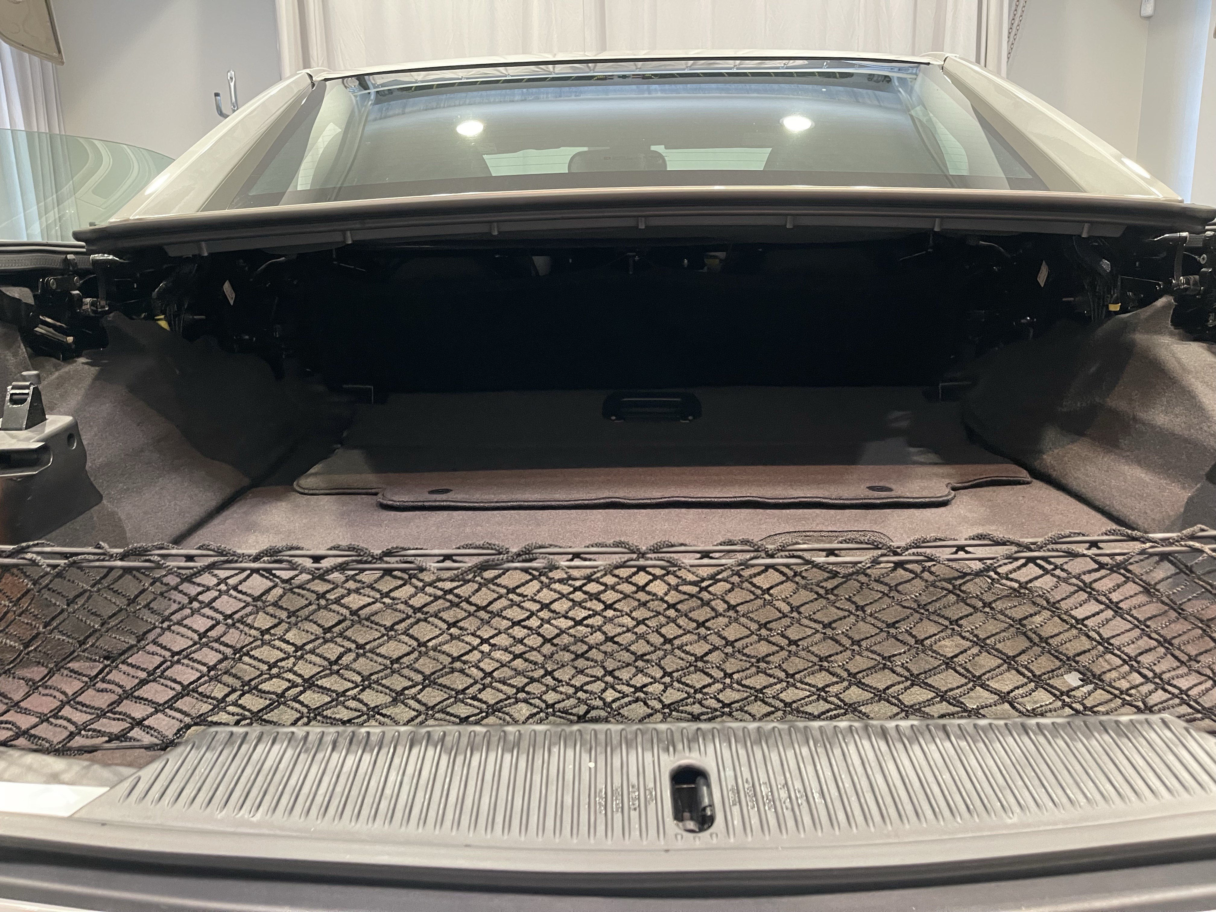 Used 2006 Cadillac XLR RWD image 22