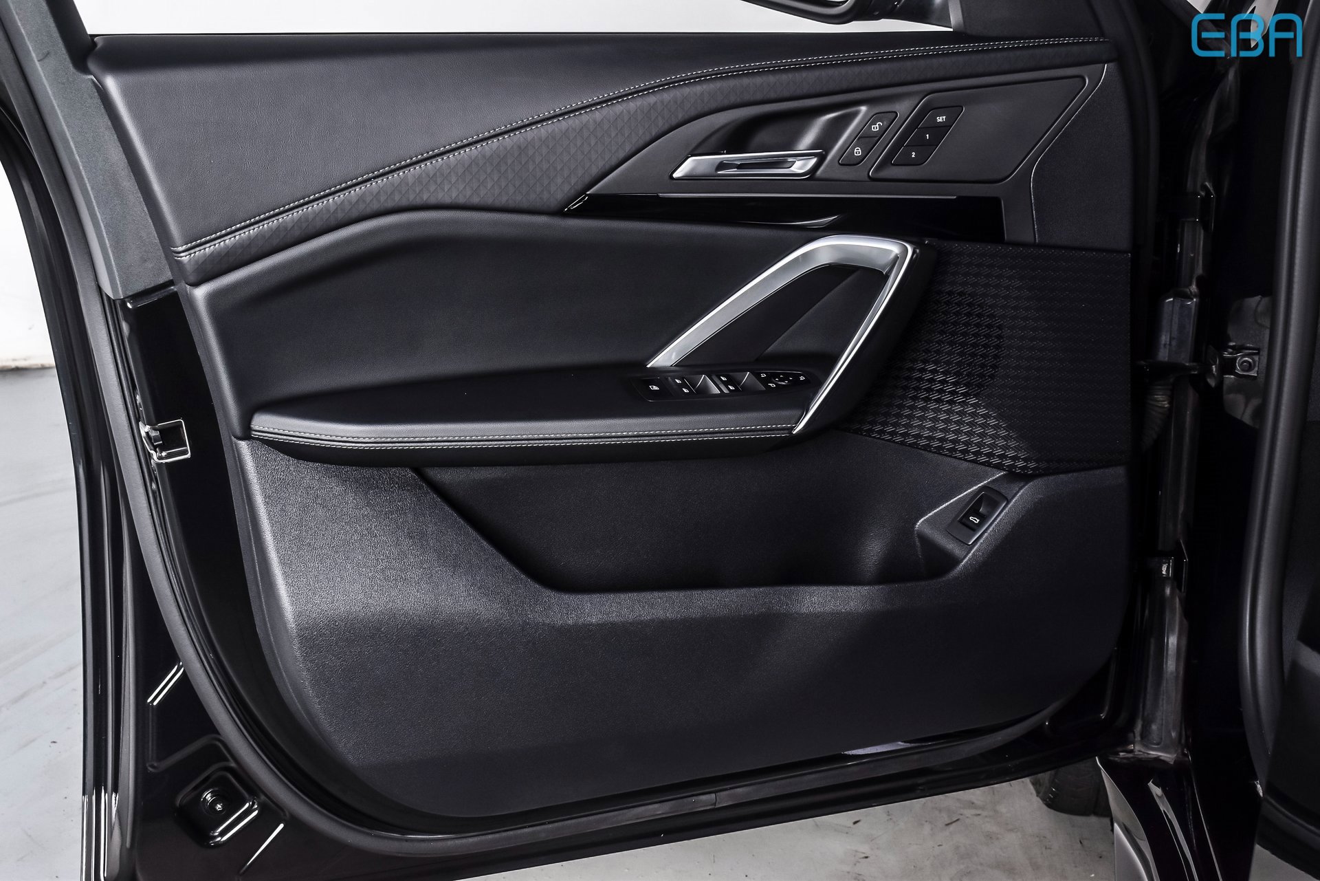 Used 2025 BMW X2 xDrive28i image 15