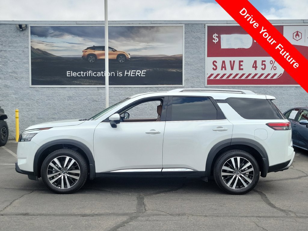 Used 2025 Nissan Pathfinder Platinum FWD image 34