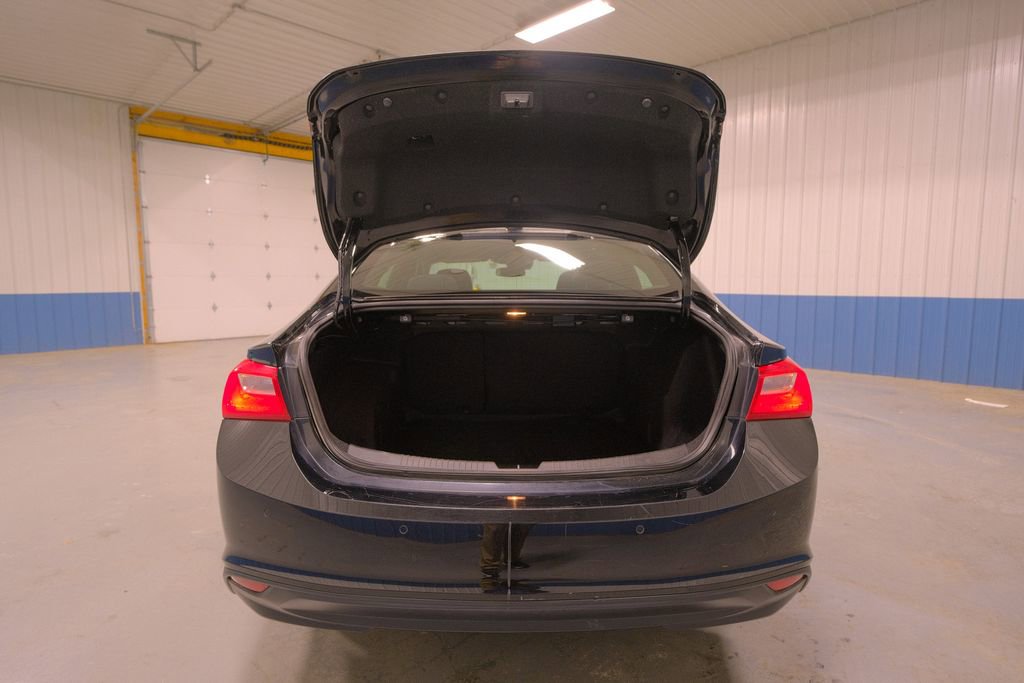 Used 2024 Chevrolet Malibu LT image 22