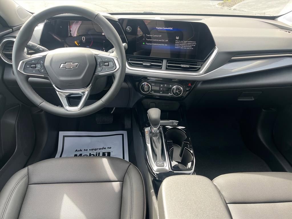 New 2026 Chevrolet Trax ACTIV w/ Driver Confidence Package FWD image 8