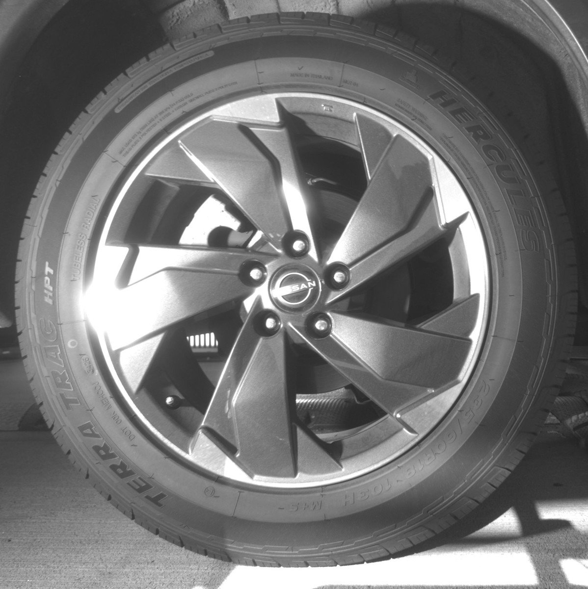 Used 2025 Nissan Rogue SV image 15