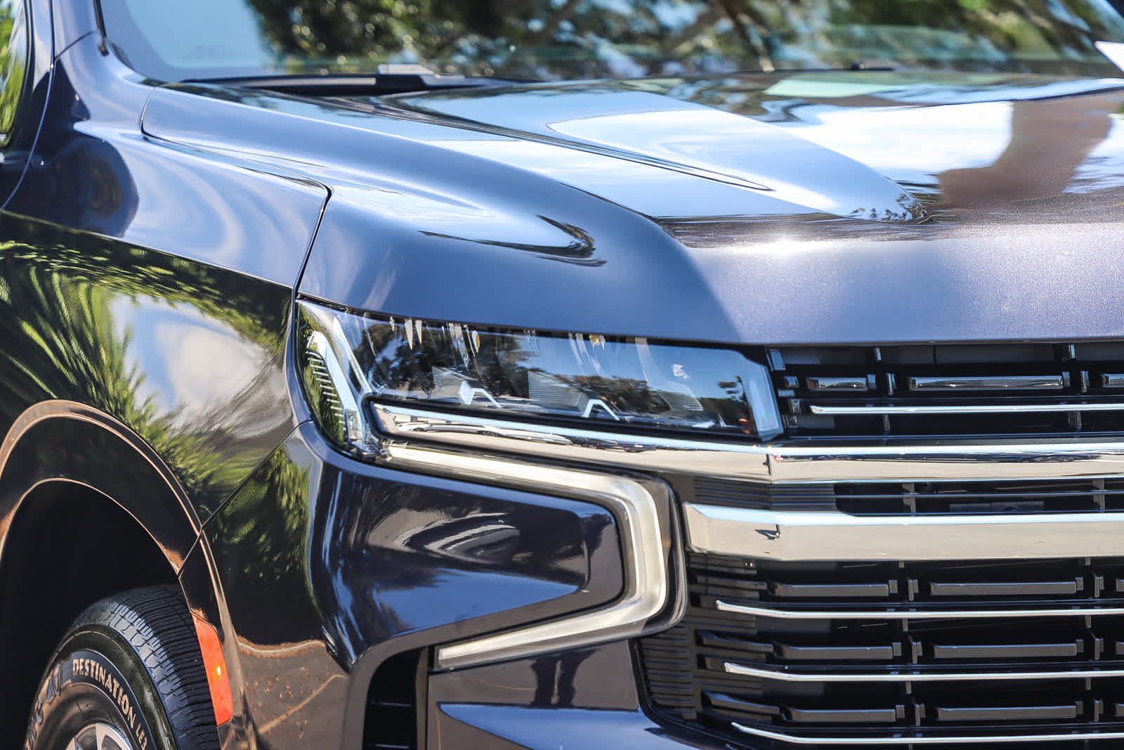 Used 2024 Chevrolet Tahoe LT w/ Luxury Package RWD image 4