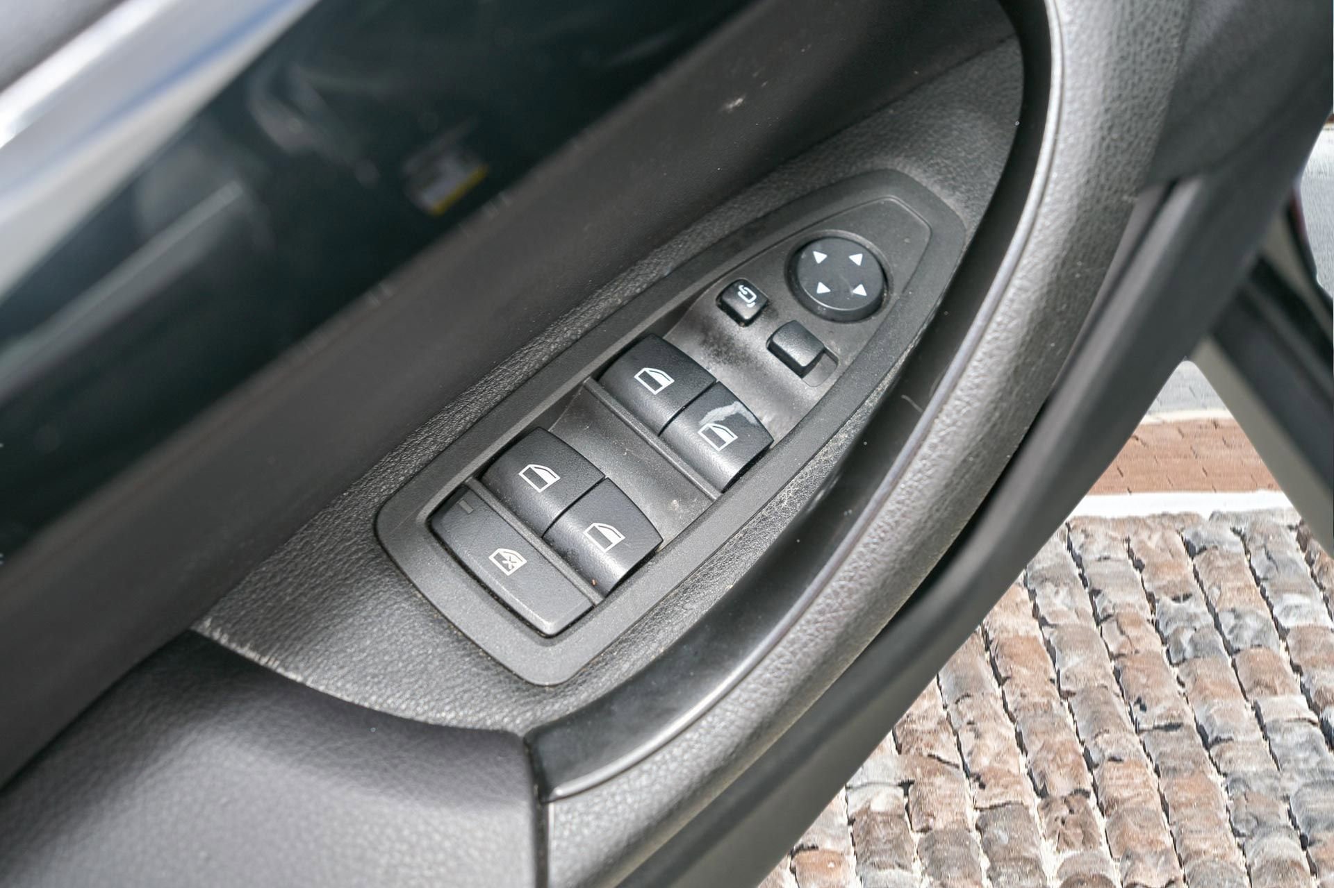 Used 2022 BMW X2 sDrive28i w/ Convenience Package image 25