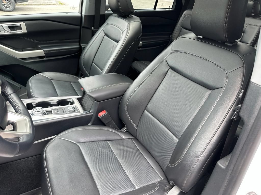 Certified 2021 Ford Explorer Limited w/ Equipment Group 301A AWD/4WD image 12