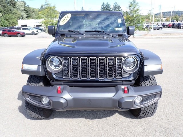 Certified 2024 Jeep Wrangler Unlimited Rubicon w/ Convenience Group image 10
