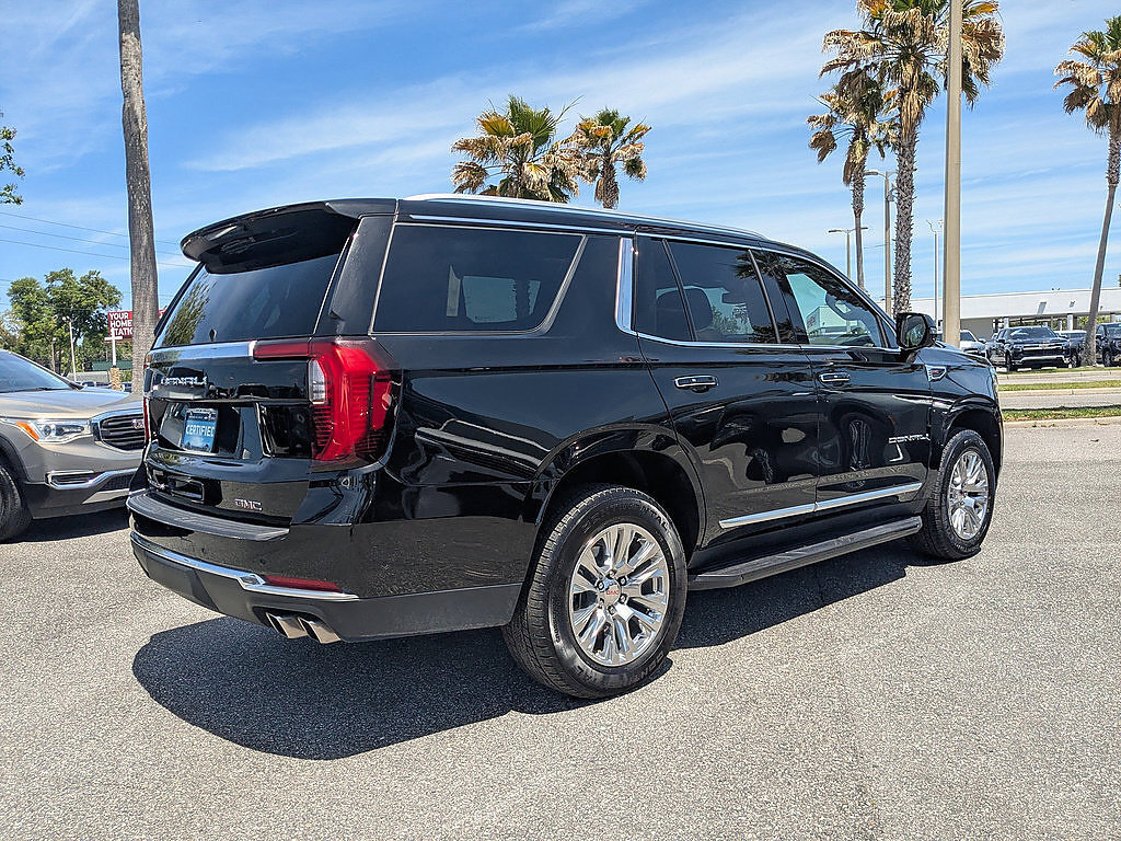 Certified 2025 GMC Yukon Denali AWD/4WD image 3