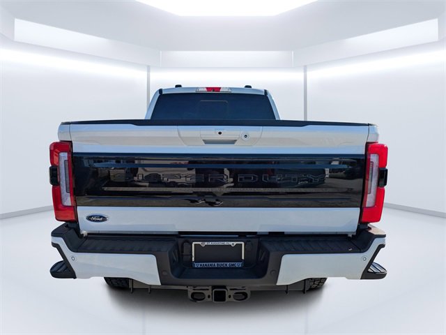 Used 2025 Ford F350 Platinum w/ FX4 Off-Road Package image 4