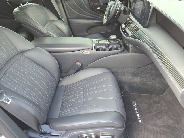 Certified 2022 Lexus LS 500 w/ Luxury Package RWD image 14
