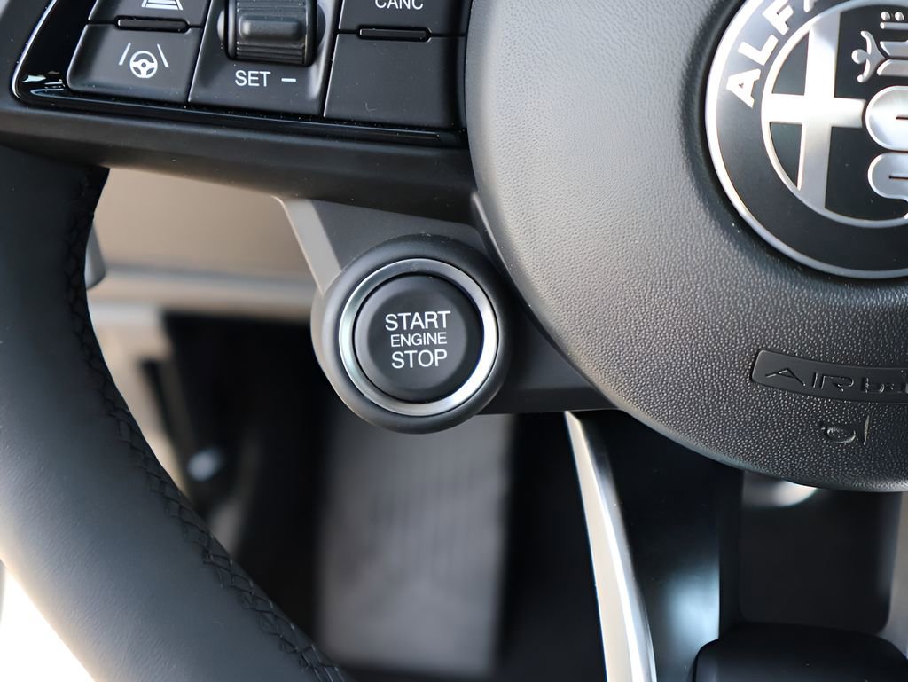 New 2026 Alfa Romeo Giulia AWD image 33