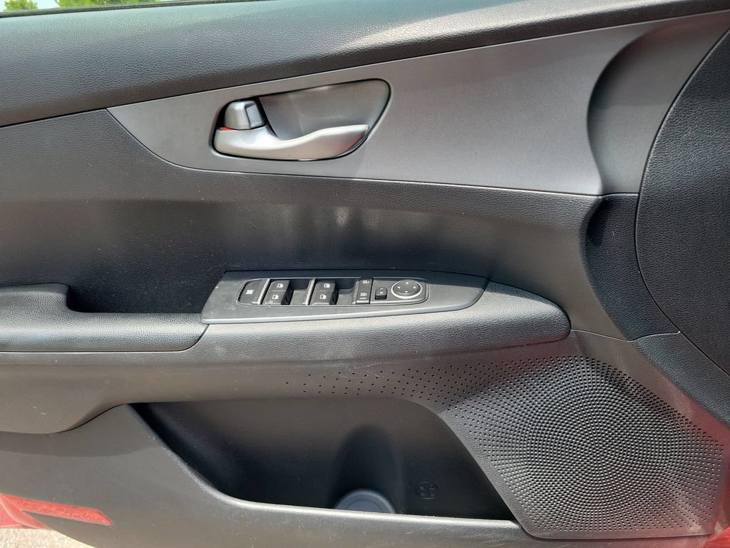 Used 2019 Kia Forte LXS FWD image 23