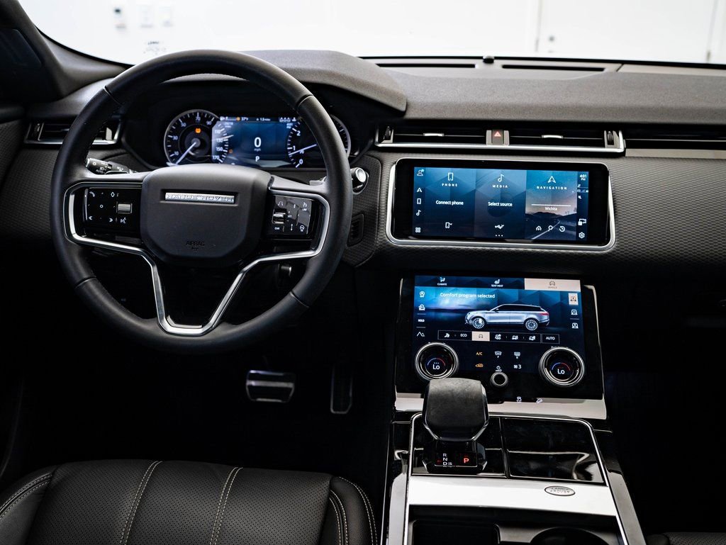 Used 2023 Land Rover Range Rover Velar R-Dynamic S image 31
