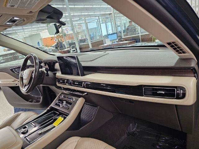 Used 2020 Lincoln Aviator Reserve w/ Equipment Group 201A AWD/4WD image 8