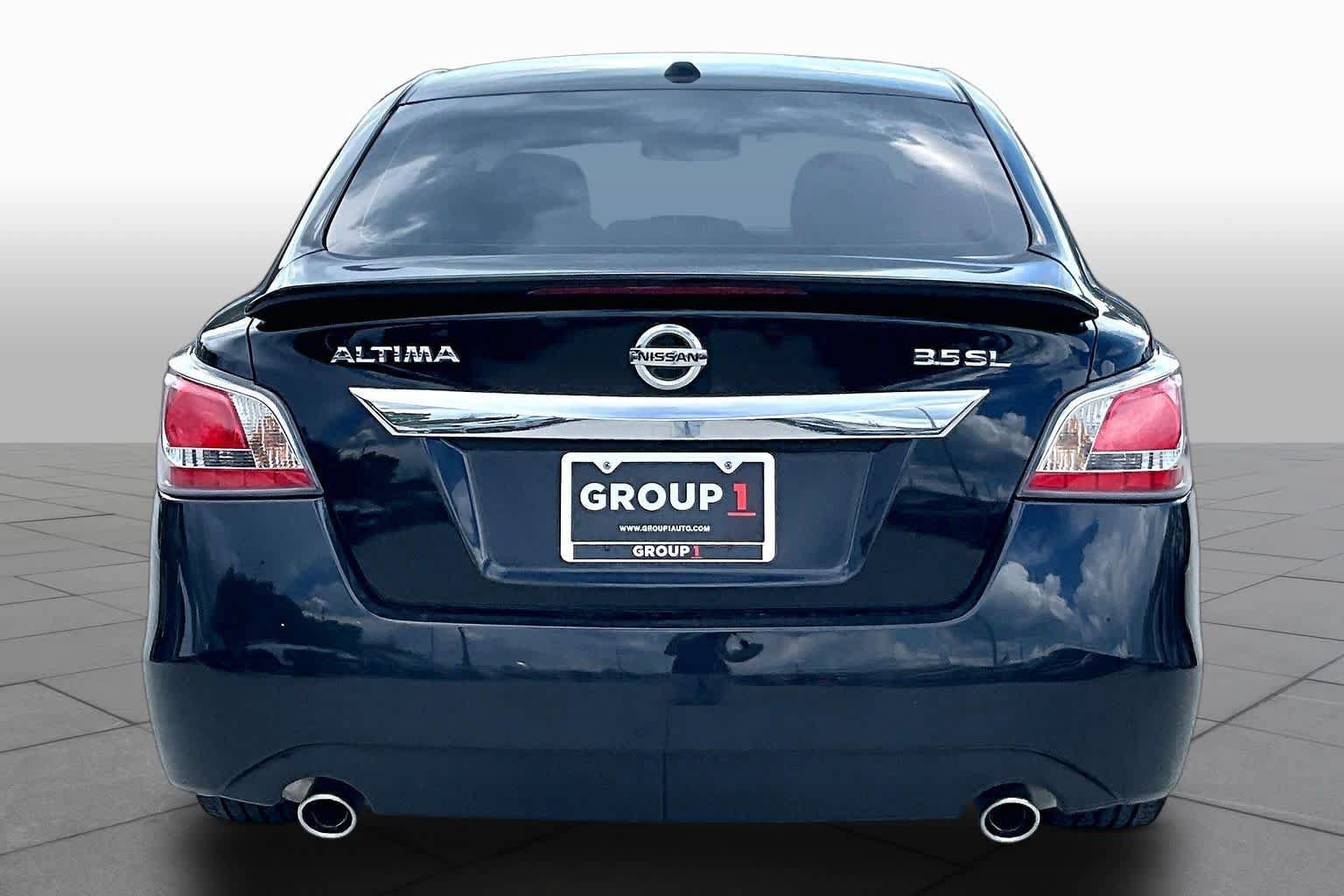 Used 2015 Nissan Altima 3.5 SL FWD image 5