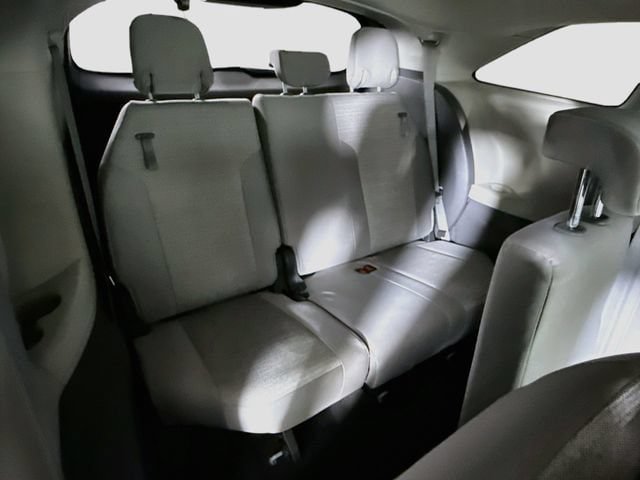 Certified 2021 Toyota Sienna LE FWD image 27