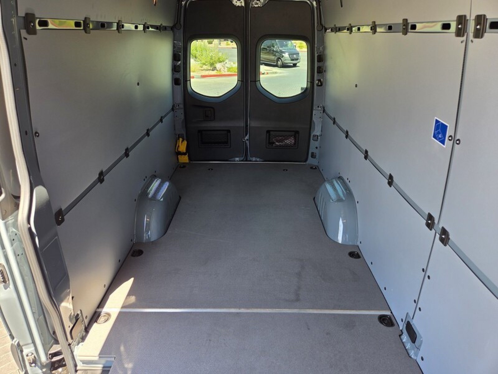 Used 2025 Mercedes-Benz Sprinter 2500 image 17