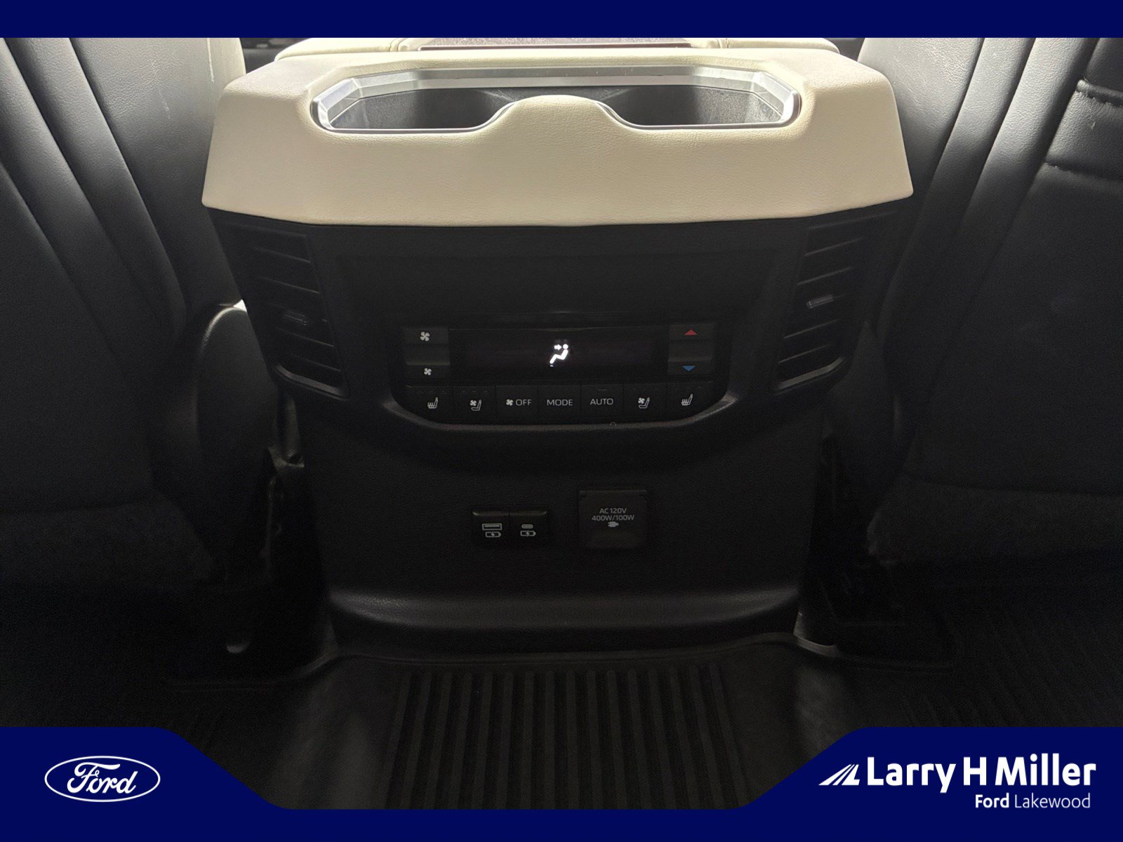 Used 2024 Toyota Sequoia Capstone image 31