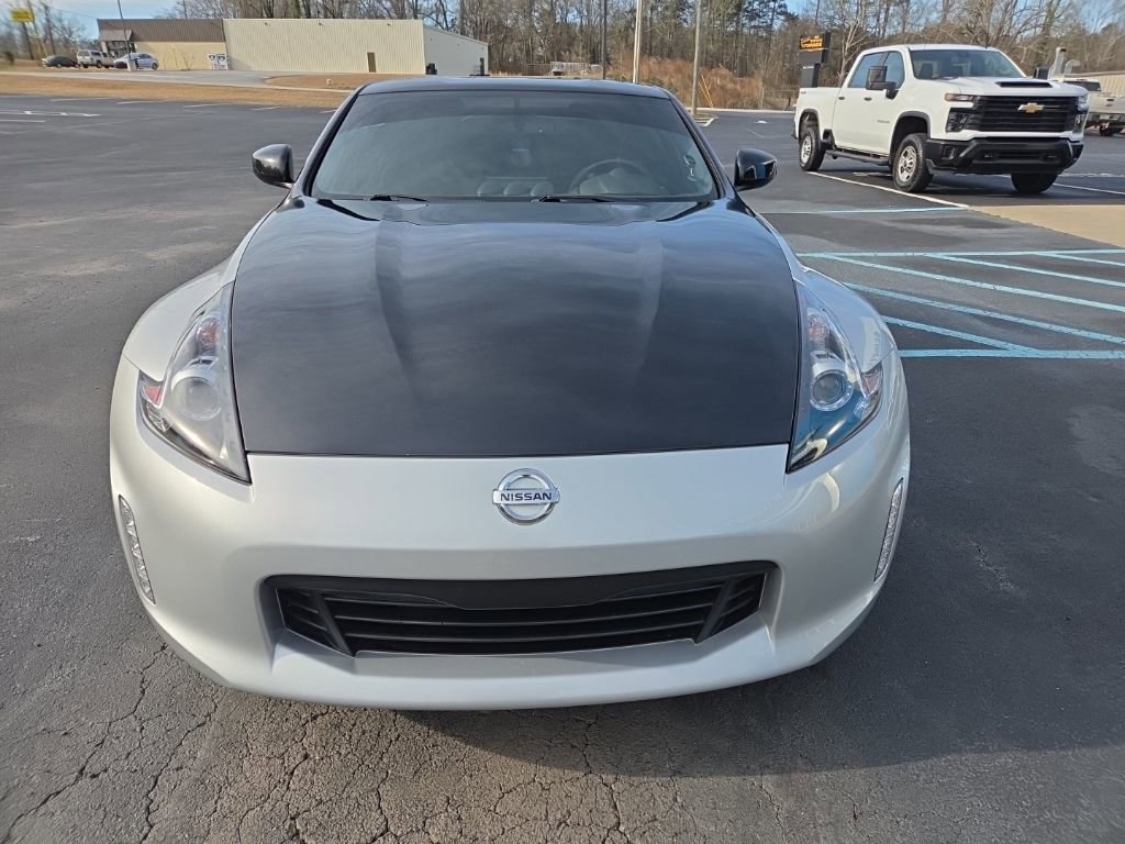 Used 2020 Nissan 370Z Sport image 2