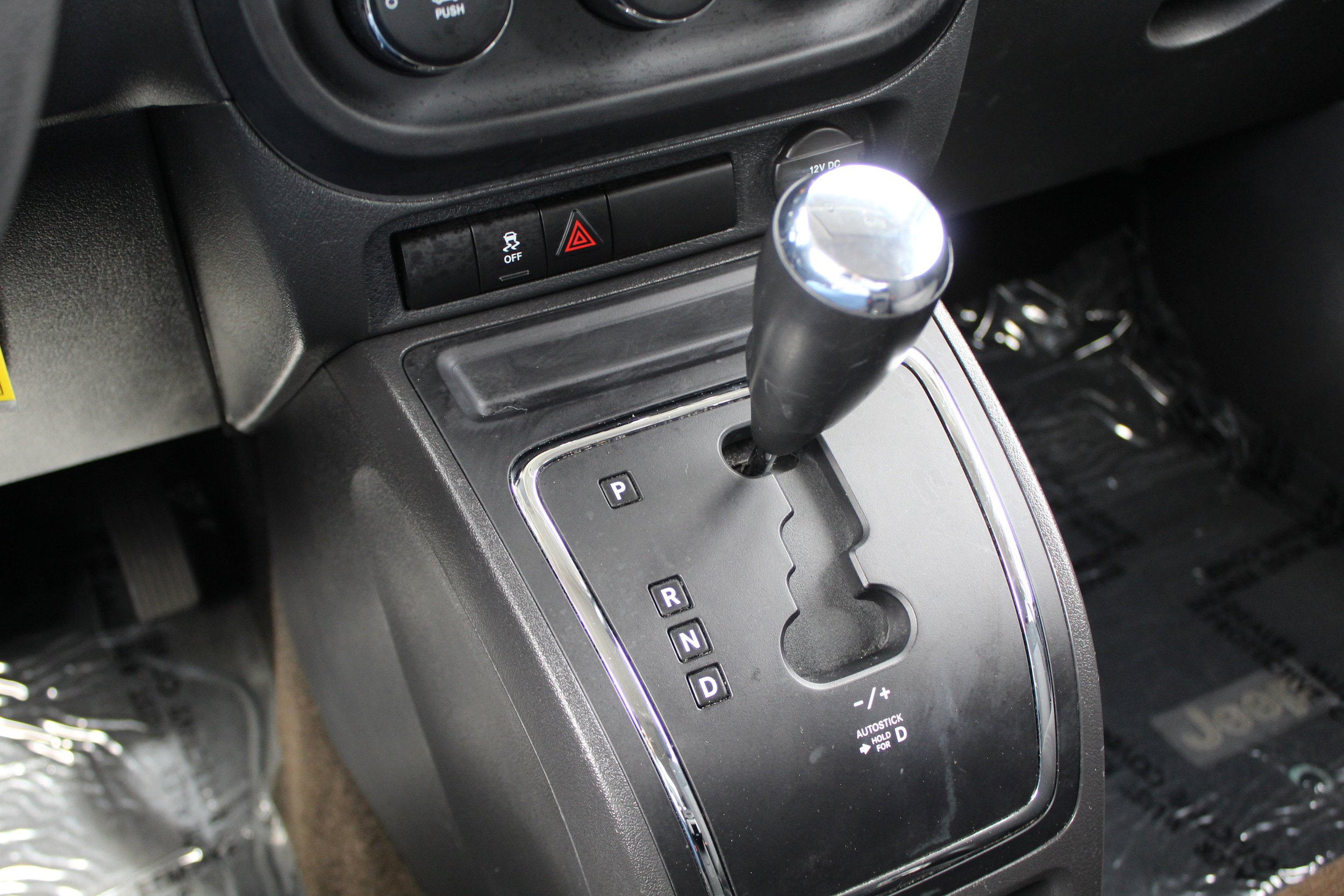 Used 2014 Jeep Patriot Sport w/ Power Value Group AWD/4WD image 29