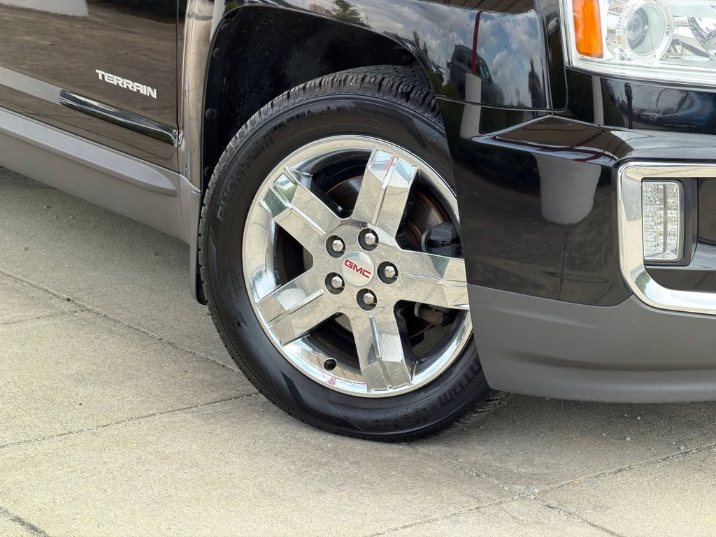 Used 2017 GMC Terrain SLT w/ Sun And Destination Package AWD/4WD image 9