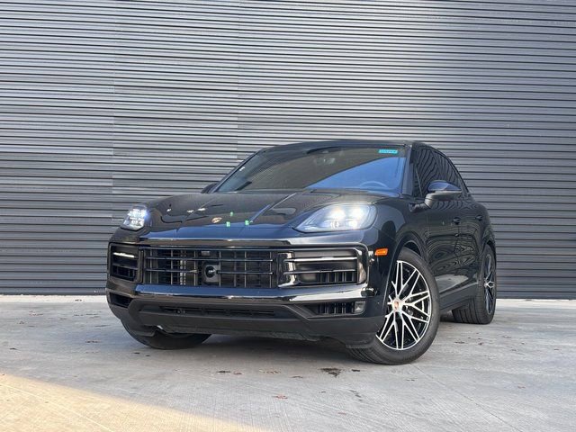 Certified 2025 Porsche Cayenne image 1