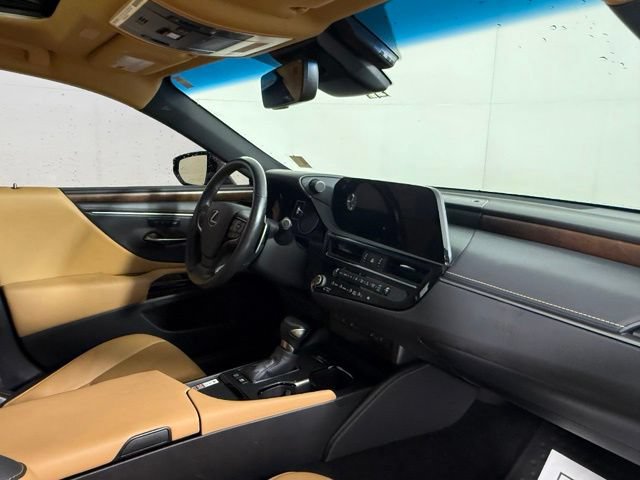 Certified 2024 Lexus ES 300h w/ Premium Package FWD image 31