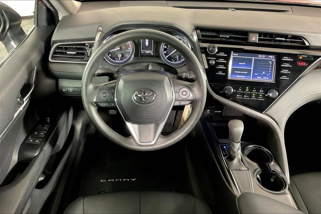 Used 2019 Toyota Camry LE image 7