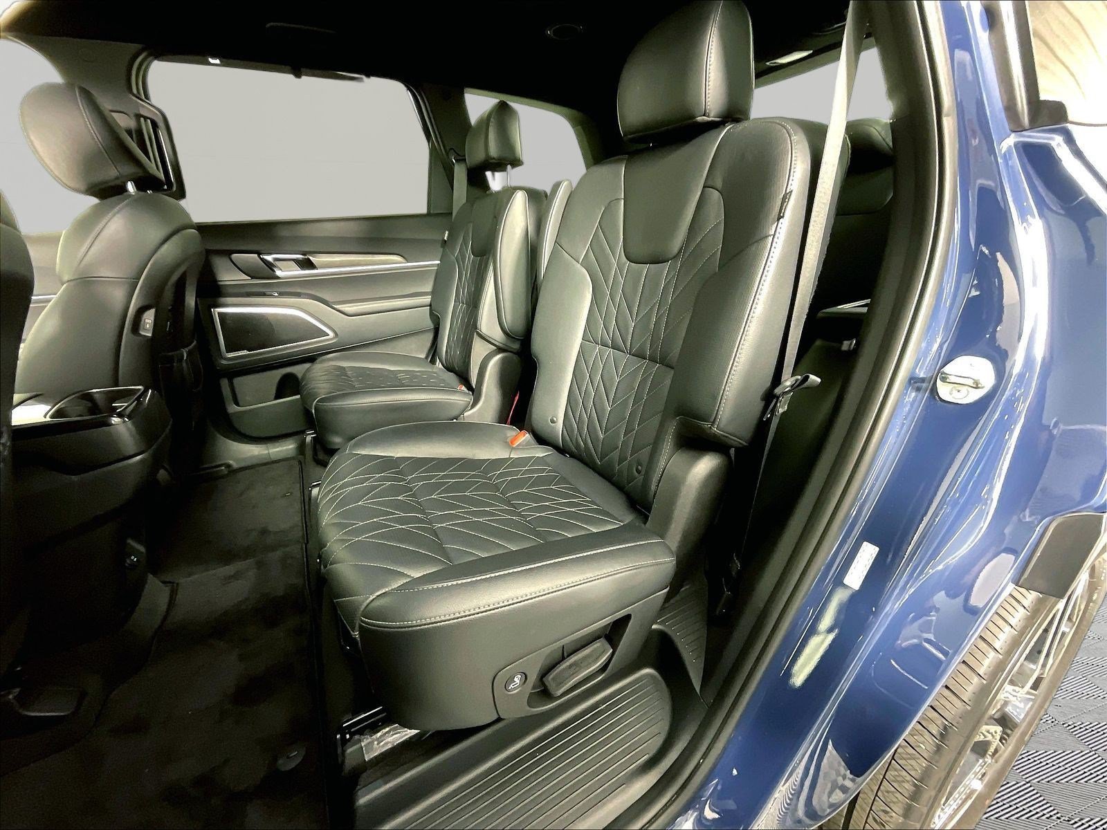 Used 2024 Kia Telluride EX X-Line AWD/4WD image 22