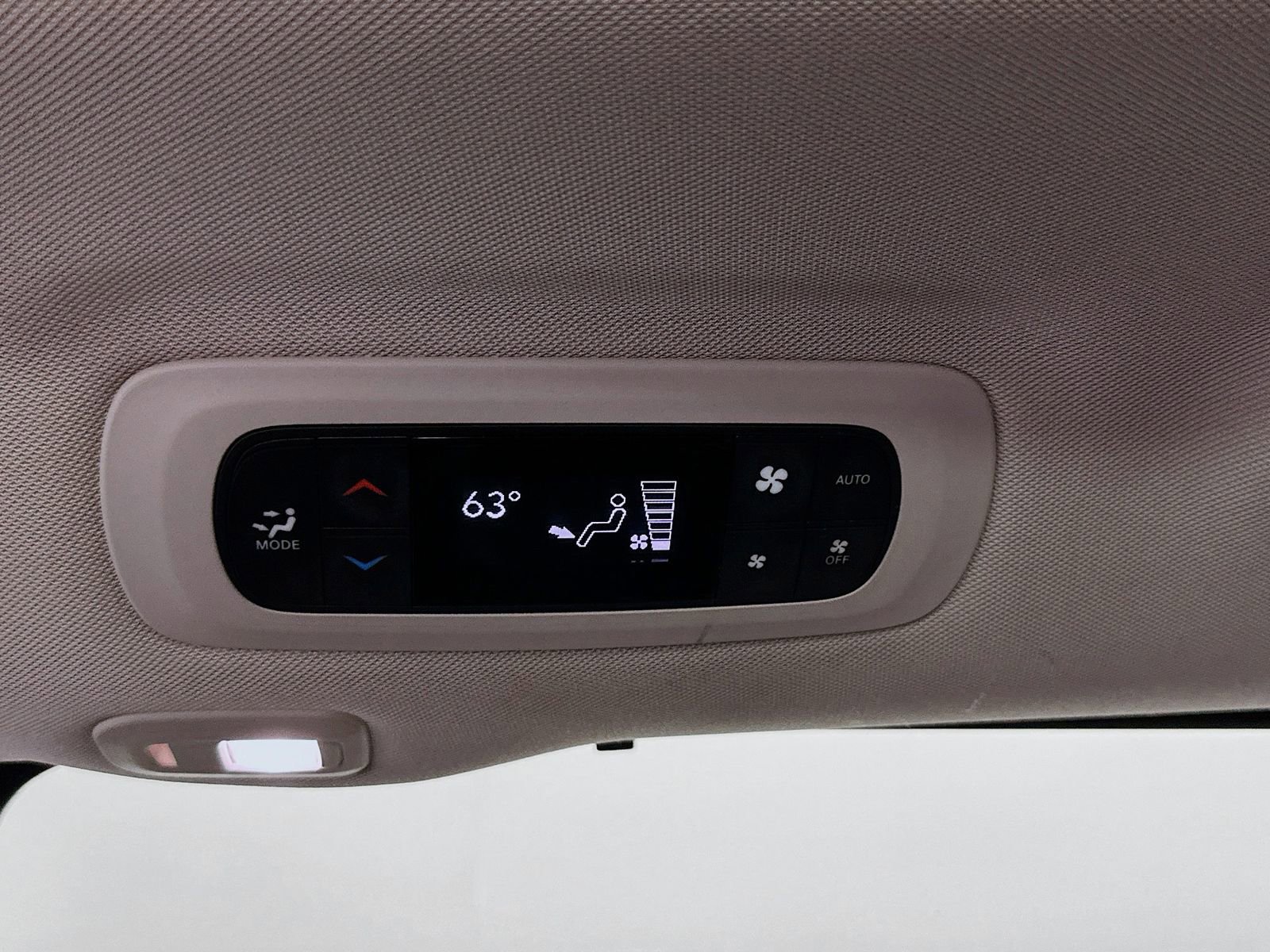 Used 2020 Chrysler Pacifica Limited FWD image 26