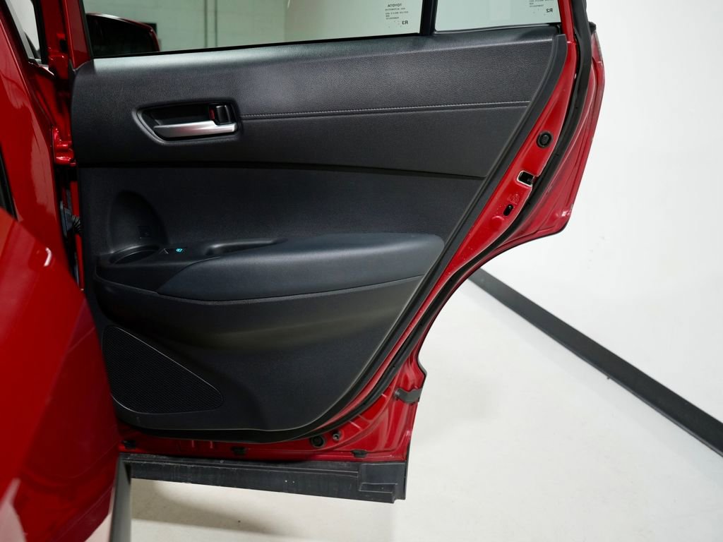 Used 2022 Toyota Corolla Cross XLE image 30