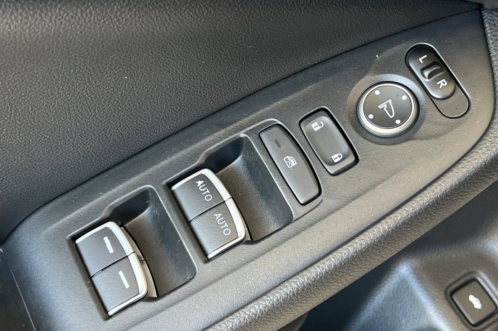 Used 2020 Honda Accord Sport image 13