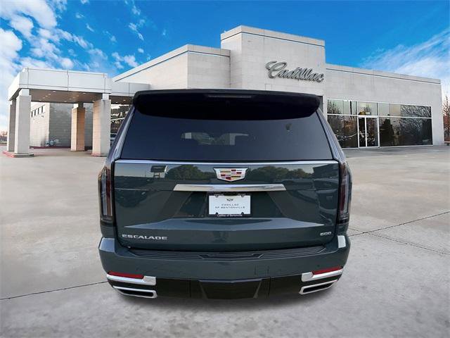 New 2026 Cadillac Escalade ESV Luxury w/ Touring Package image 4