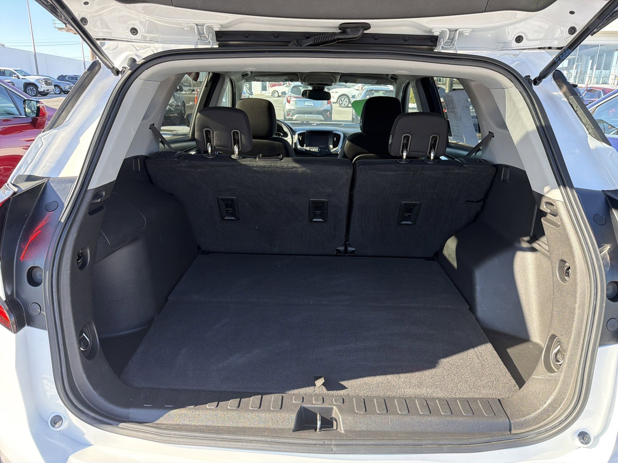 Certified 2020 GMC Terrain SLE image 25