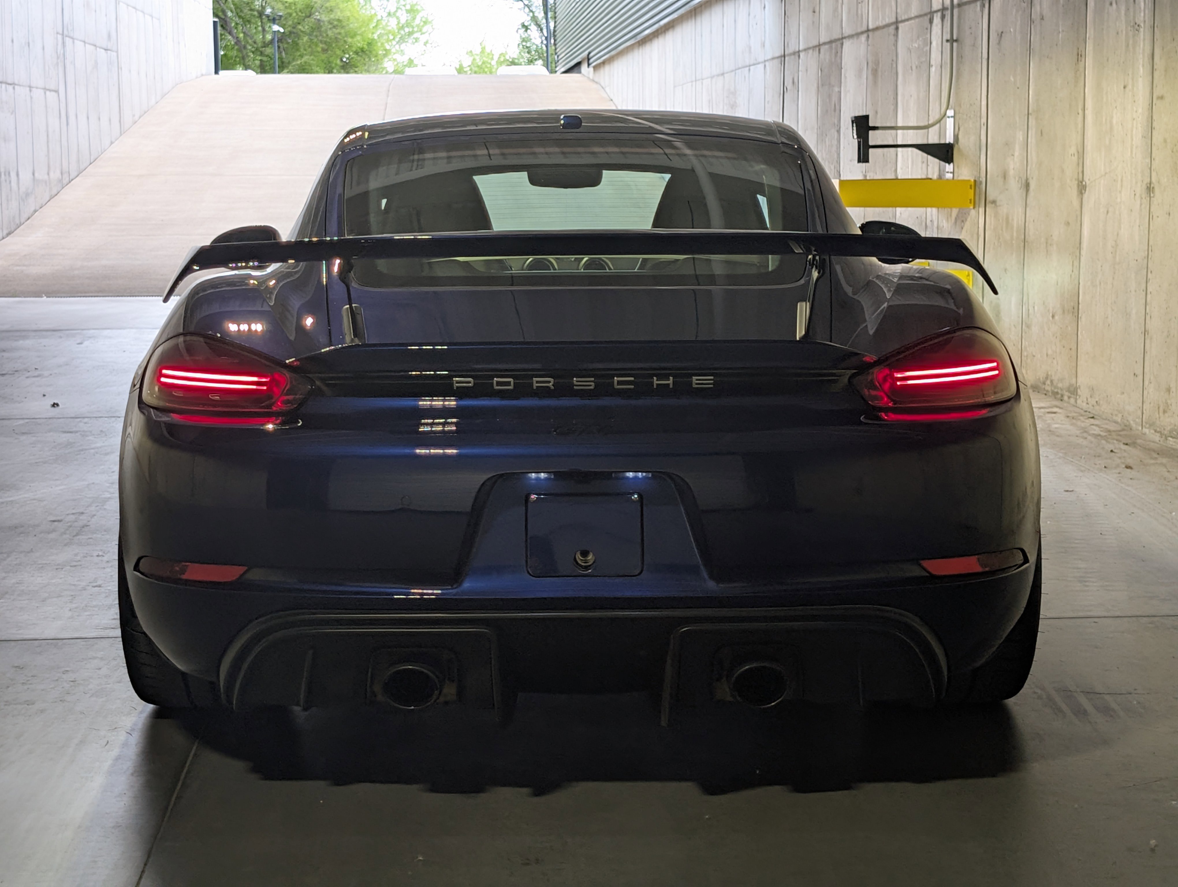 Certified 2021 Porsche 718 Cayman GT4 RWD image 7