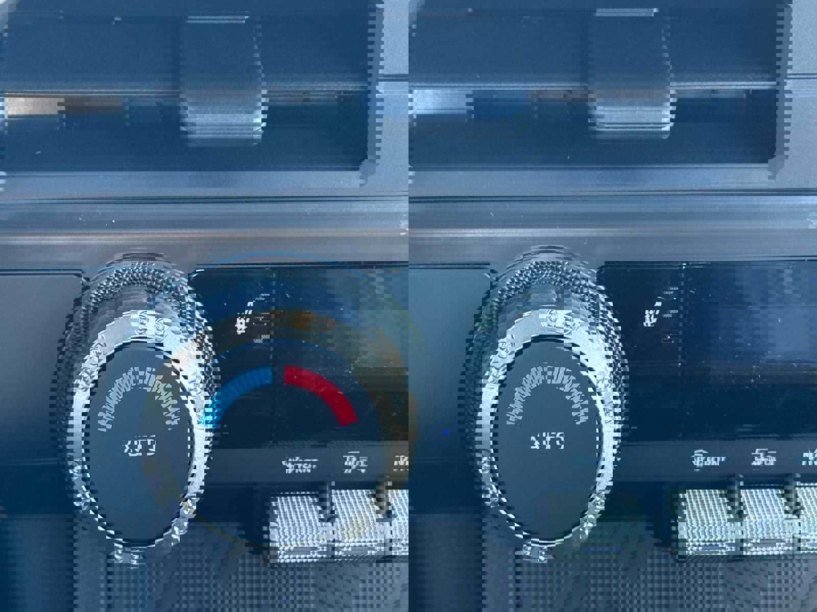 New 2025 Toyota Tacoma TRD Off-Road image 16