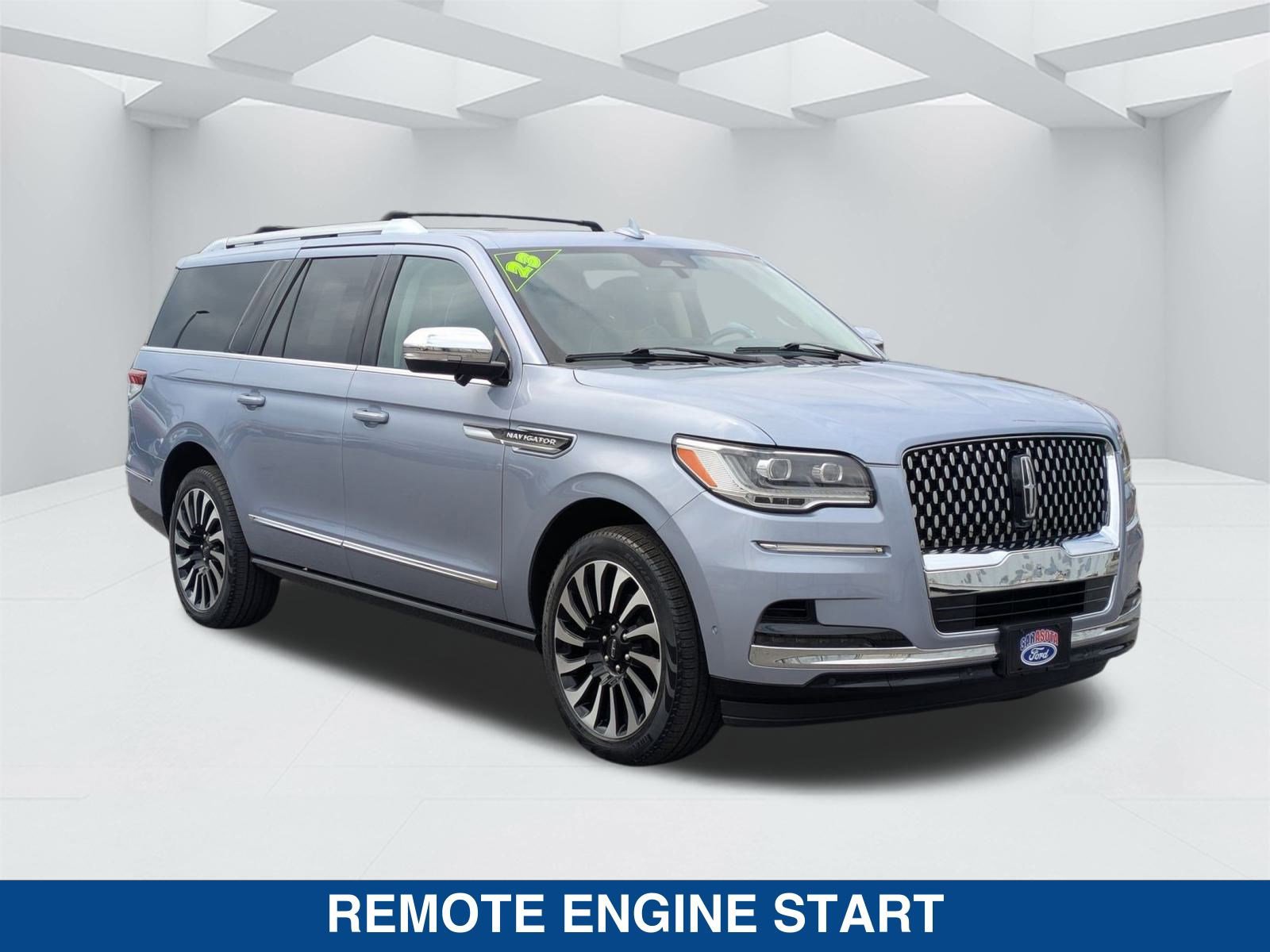 Used 2023 Lincoln Navigator L Black Label video 2