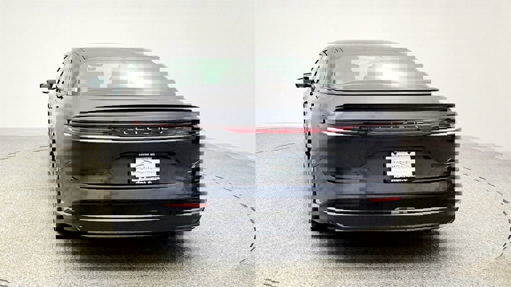 Used 2023 Lucid Air Touring image 6