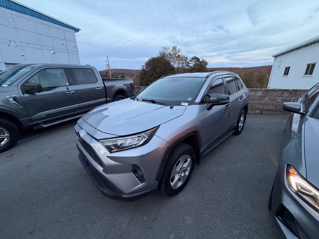 Used 2020 Toyota RAV4 XLE w/ All Weather Liner Package AWD/4WD image 2