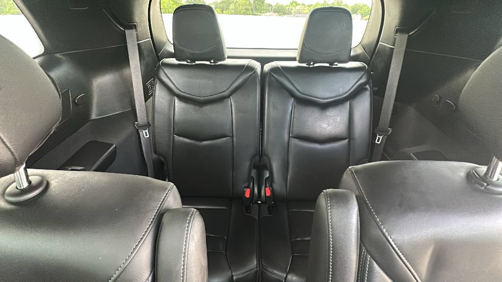 Used 2024 Cadillac XT6 Premium Luxury w/ Technology Package FWD image 33