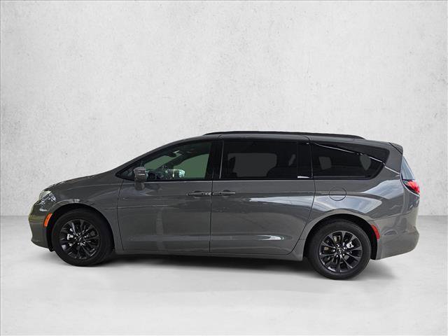 Used 2021 Chrysler Pacifica Touring-L w/ S Appearance Package FWD image 8