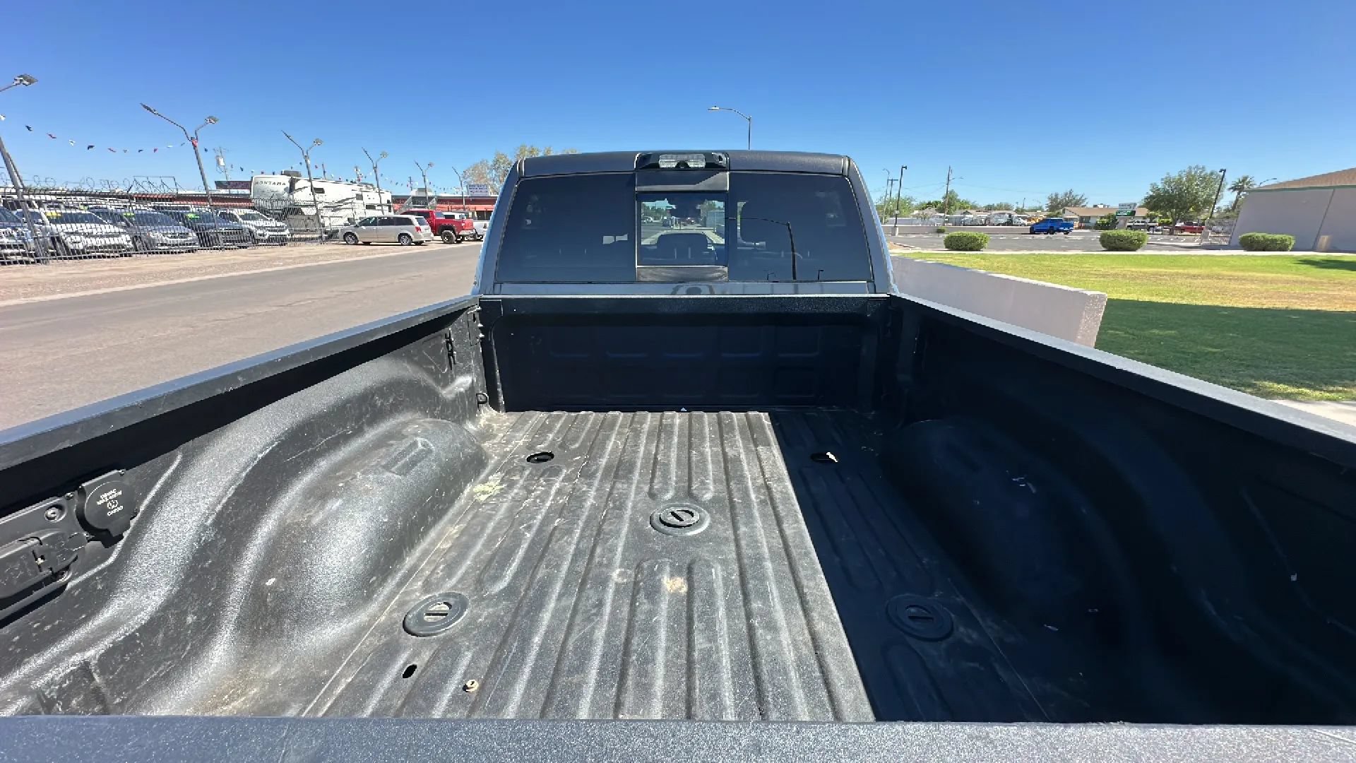 Used 2024 RAM 2500 Big Horn w/ Level 2 Equipment Group AWD/4WD image 4